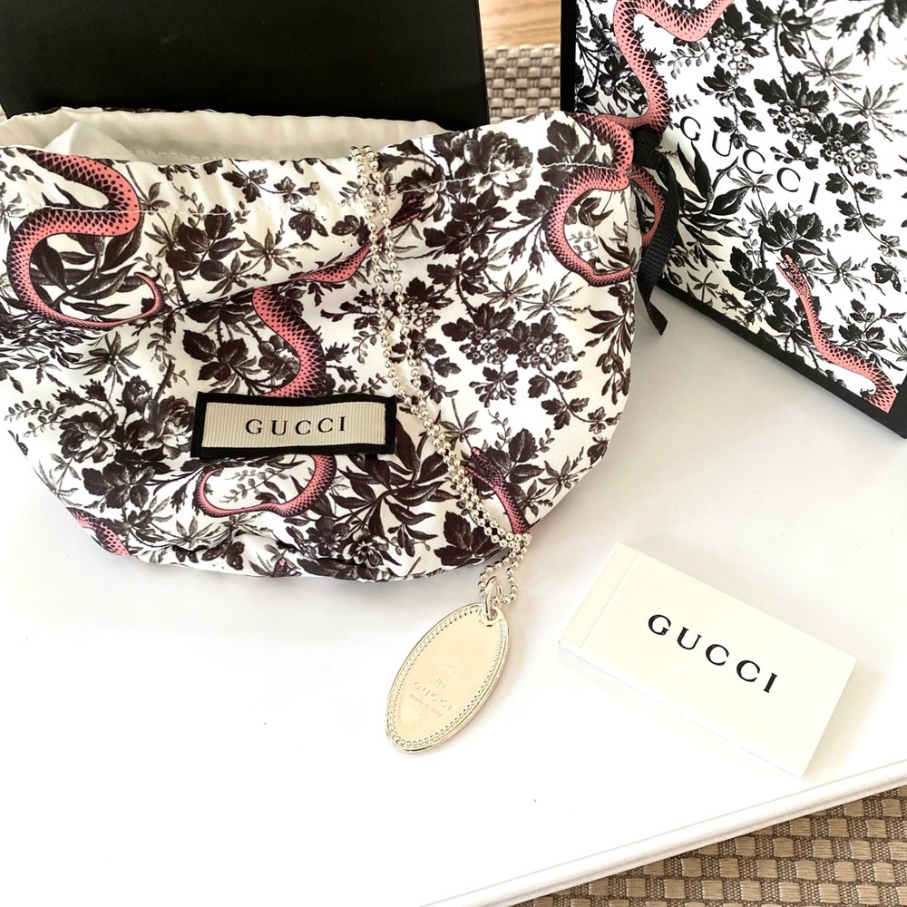 BRAND NEW authentic GUCCI sterling silver necklace